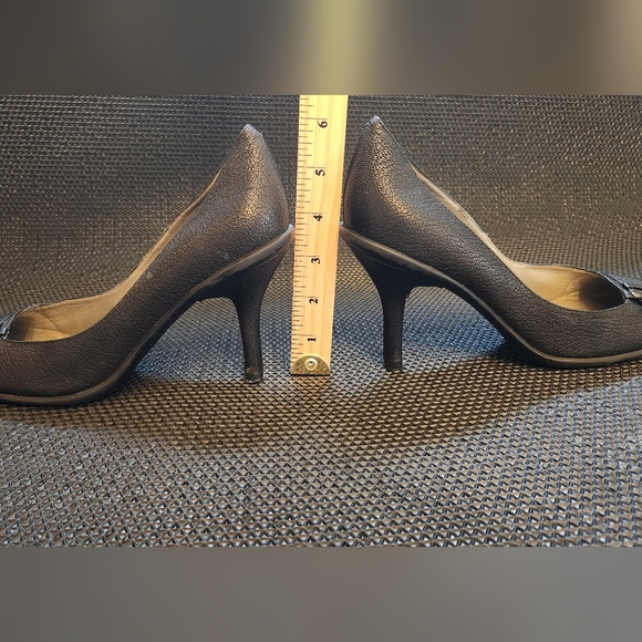 Nine West Black Heels Size 8 - Picture 7 of 8